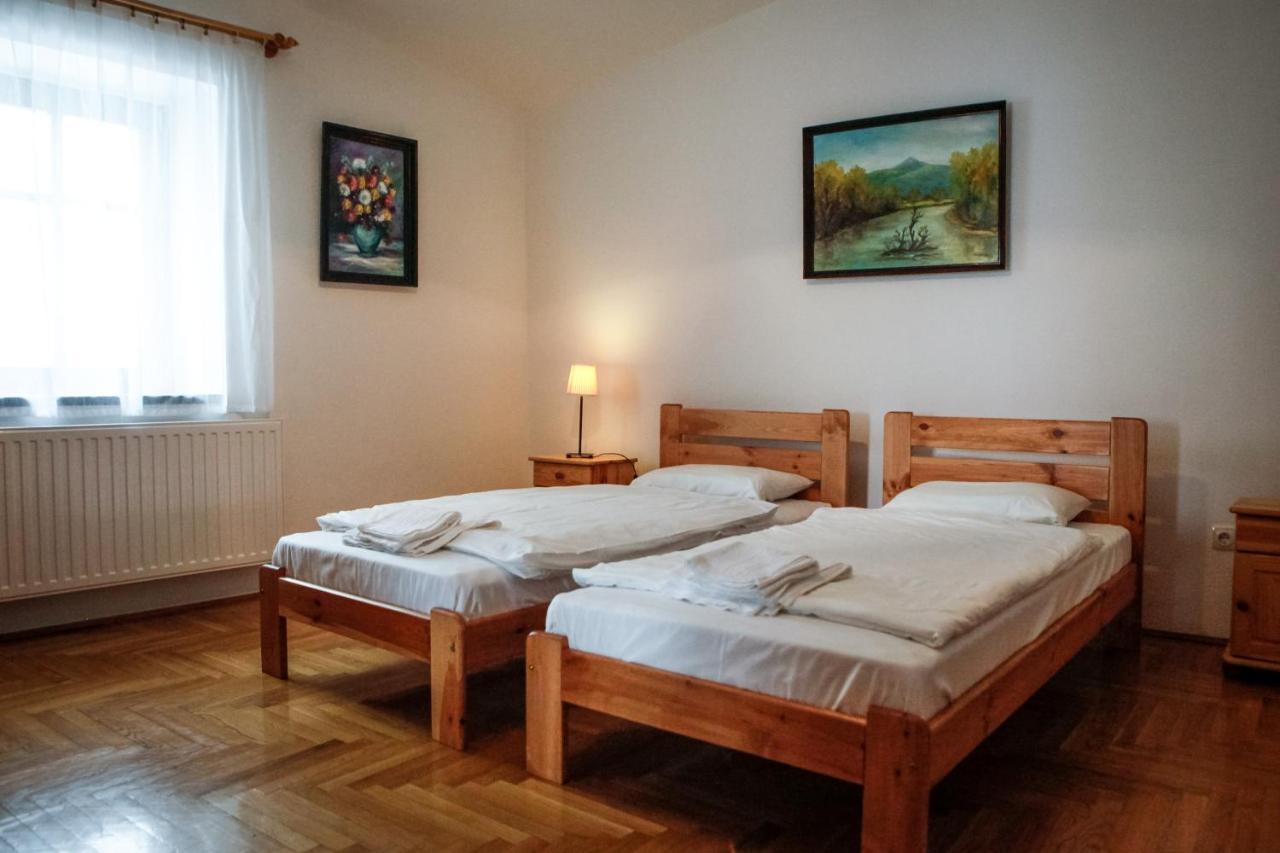 Erzsebet Pince Apartamento Tokaj Exterior foto